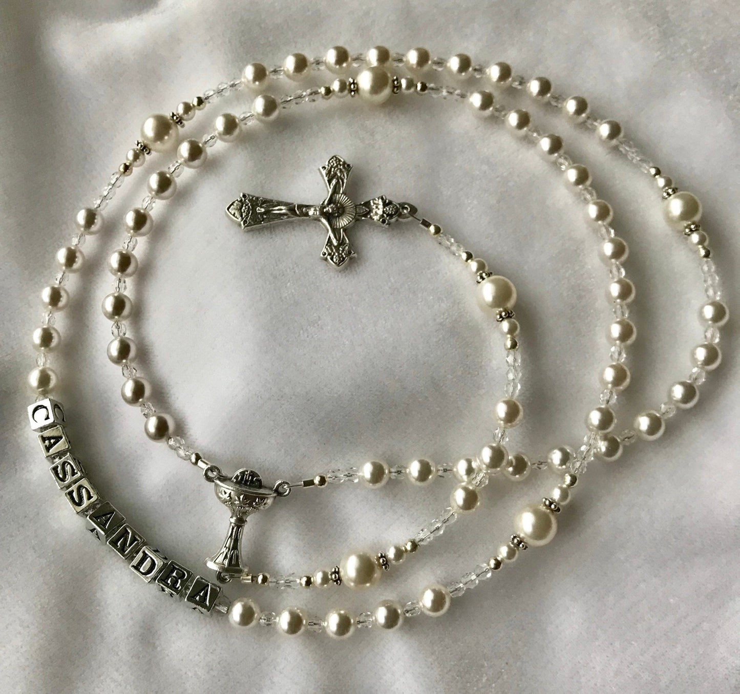 Personalized Pearl Rosary,First Communion Rosary,Christening Baptism Rosary,Religious Gift,Confirmation Sponser Gift Rosary,Godchild Rosary