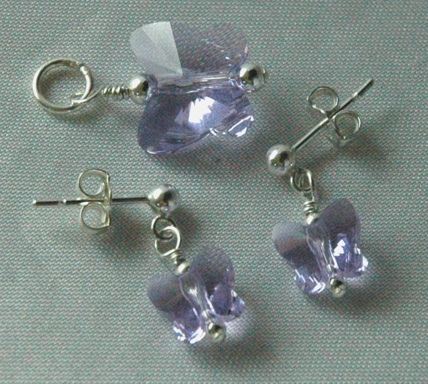PRESTIGE Crystal Peridot Butterfly Earrings, August Birthstone Earrings, Light Green Butterfly Earrings