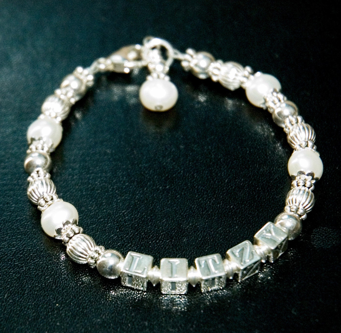 Baby Girls Personalized Pink Name Bracelet,Flower Girl Name Bracelet,Baby Pink Girl Bracelet,Beaded Name Bracelet for kids,Name ID bracelets