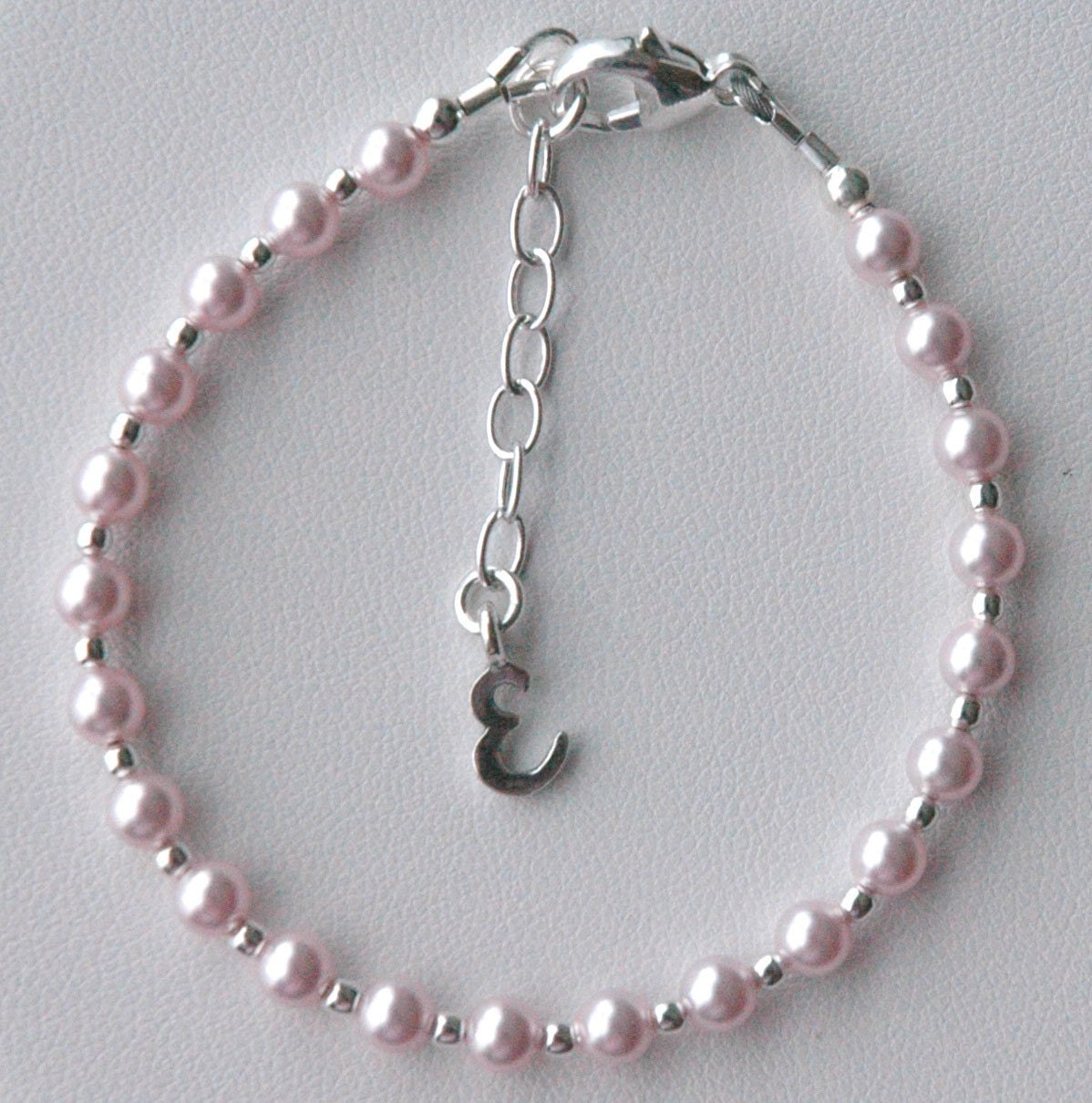 Pink Pearl Initial Children Bracelet,Flower Girl Pearl Bracelet,Baptism Bracelet,Personalized Pink Pearl Bracelet,First Communion Bracelet