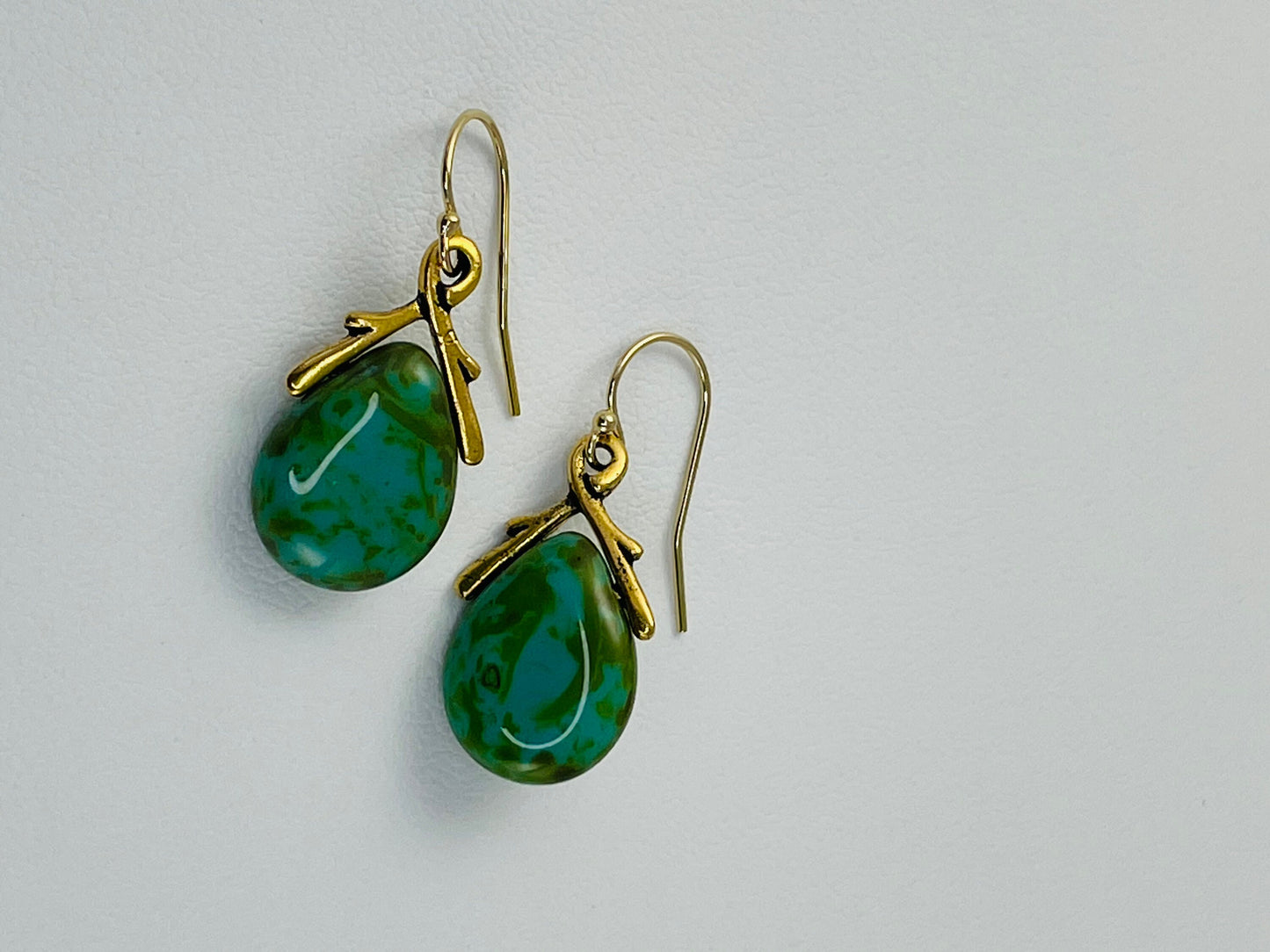 Turquoise Briolettes TearDrop Earrings,Turquoise Earrings,Mother of the Bride,Mother of the Groom,Gold Turquoise Earrings,Blue Gold Earrings