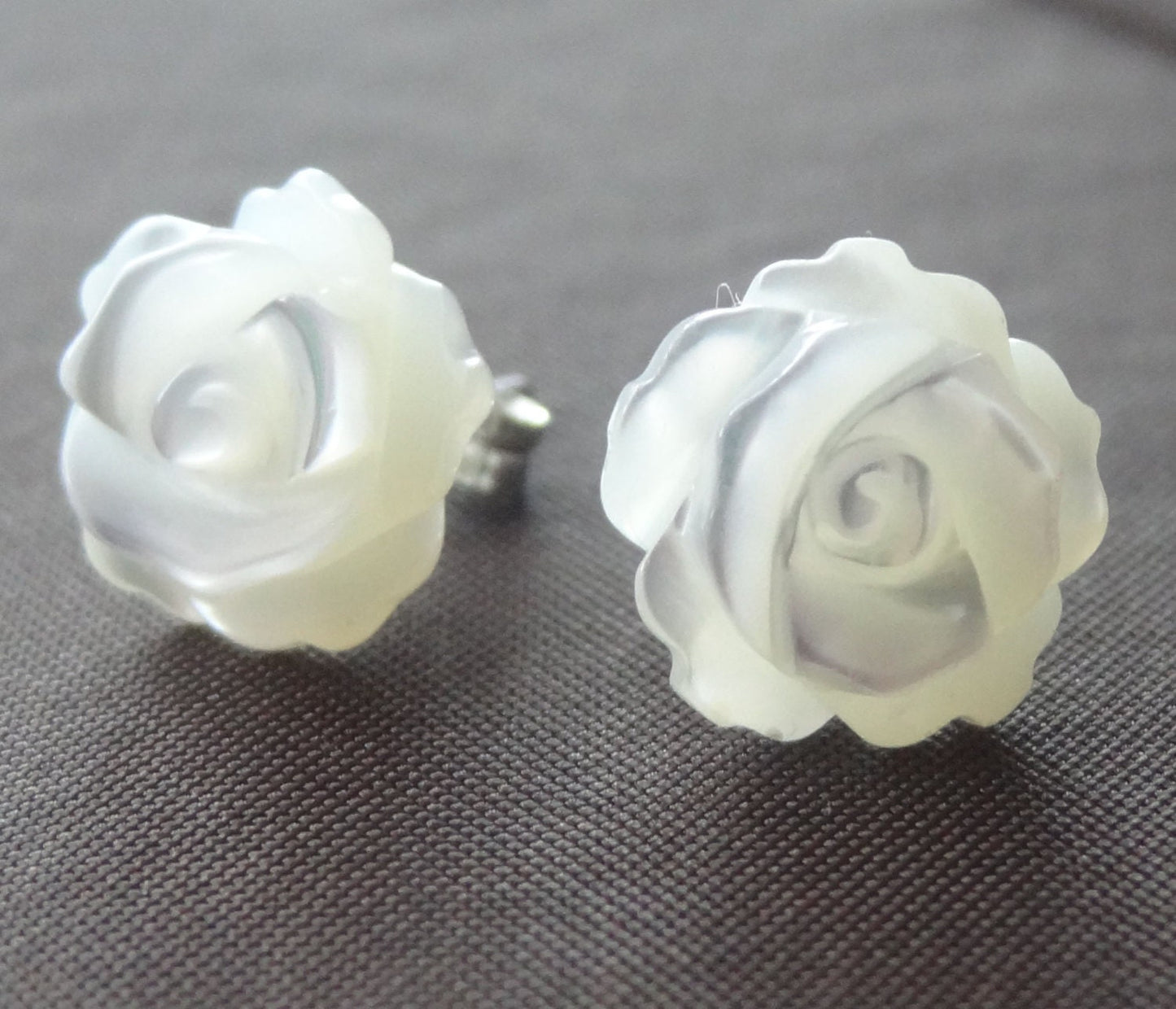 White Flower Post Earrings,Mother of Pearl Carved Flower Earrings,Mother of Pearl Flower Post,Flower Stud,Teen Toddler Children Earrings