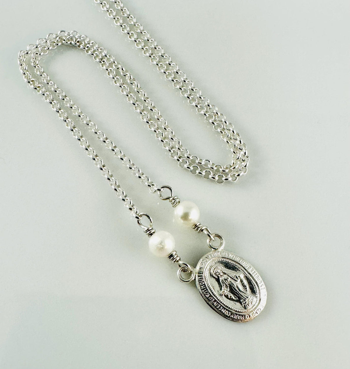 Silver Miraculous Virgin Mary Medal Pendant Necklace,Tiny Virgin Mary Necklace,Everyday Religious Catholic Jewelry,First Communion for Girl