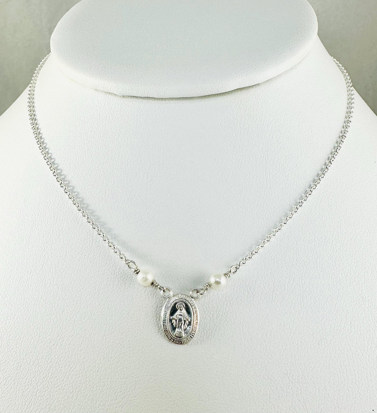 Silver Miraculous Virgin Mary Medal Pendant Necklace,Tiny Virgin Mary Necklace,Everyday Religious Catholic Jewelry,First Communion for Girl