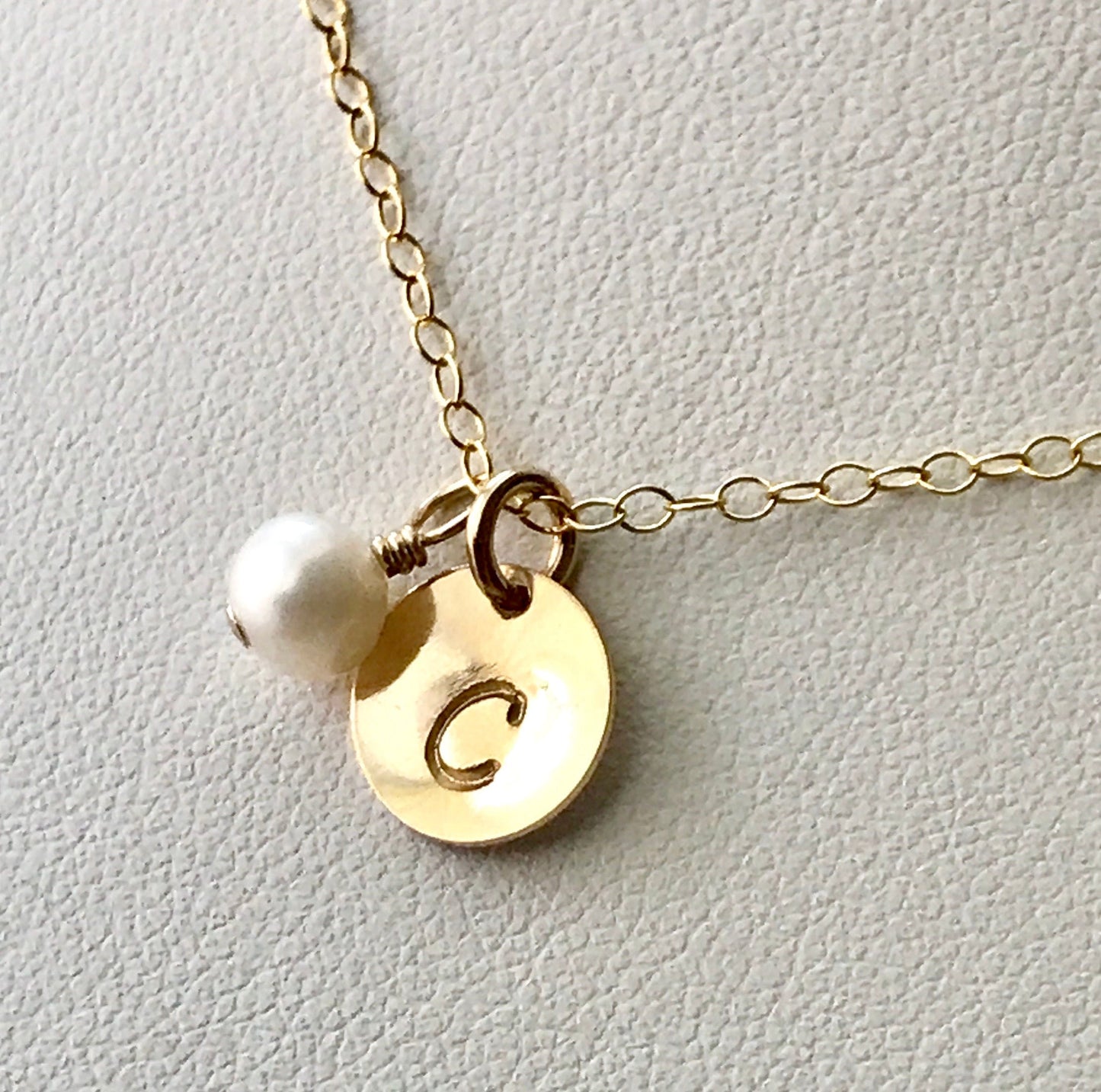 Personalized Flower Girl Gold Initial Necklace, Birthstone Gold Necklace,Dainty Personalized Initial Pearl Necklace,Toddler Flower Girl Gift