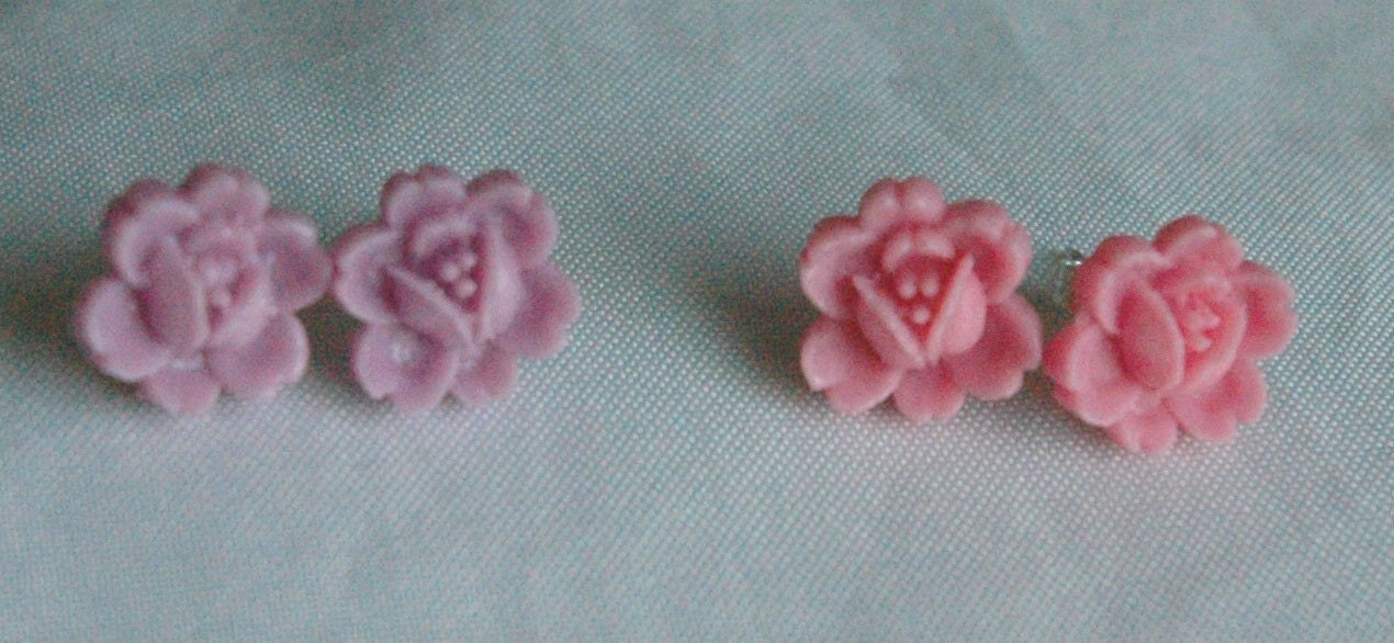 White Flower Post Earrings,Mother of Pearl Carved Flower Earrings,Mother of Pearl Flower Post,Flower Stud,Teen Toddler Children Earrings