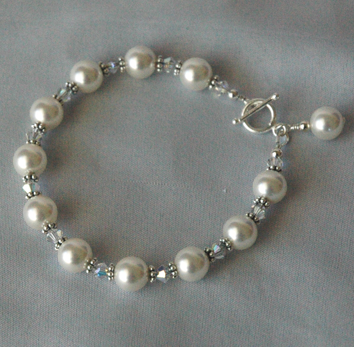 Sparkly Crystal Rhinestone Pearl Bracelet For Bride,Bridesmaids Jewelry Bracelet,Wedding Pearl Bracelet,Bridal Pearl Bracelet,Bride Bracelet
